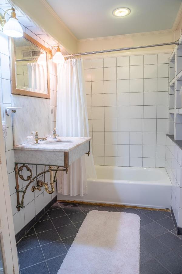 Suite mit Queensize-Bett