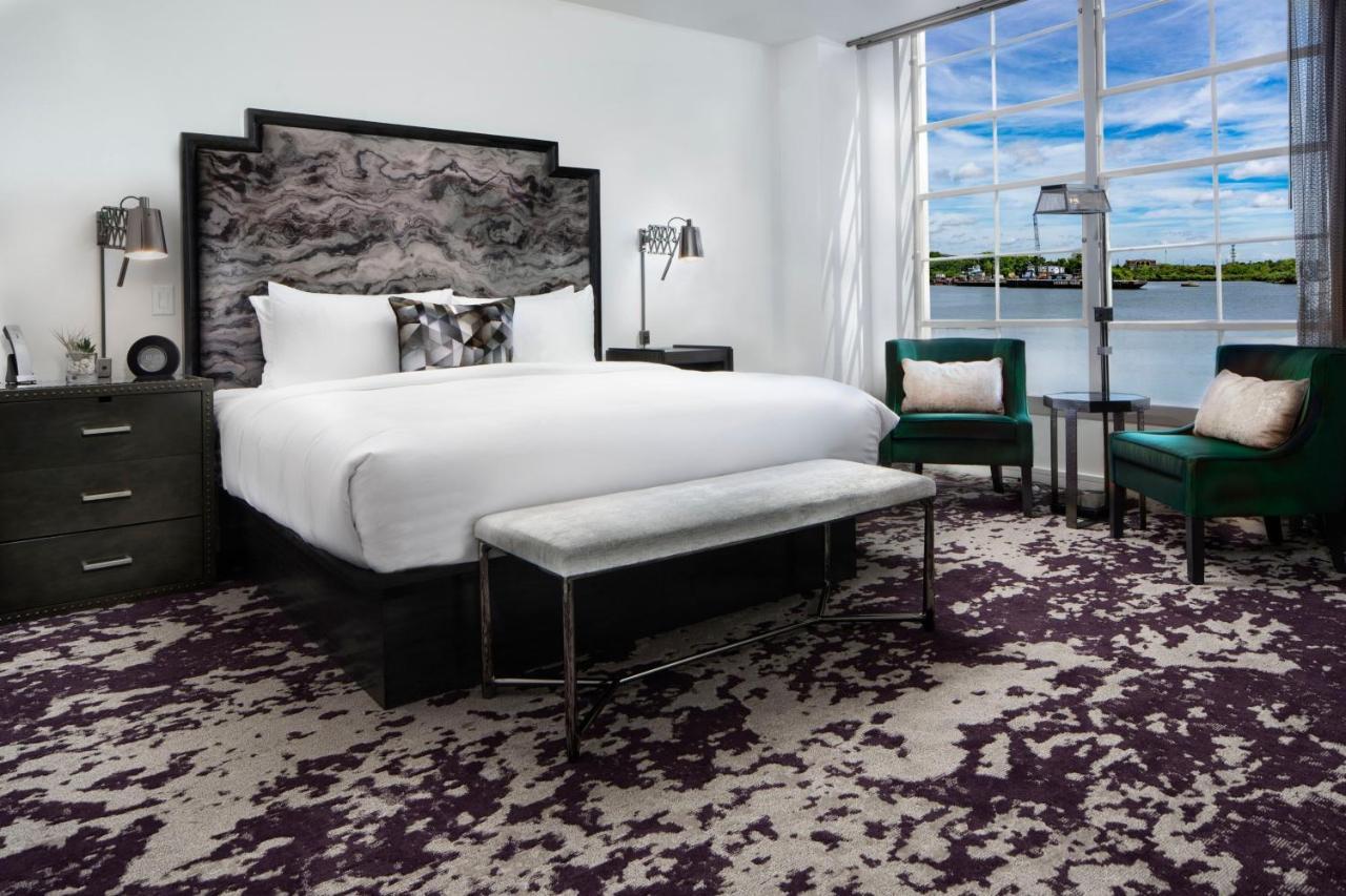 King Room with River View,1350862615:JPEG