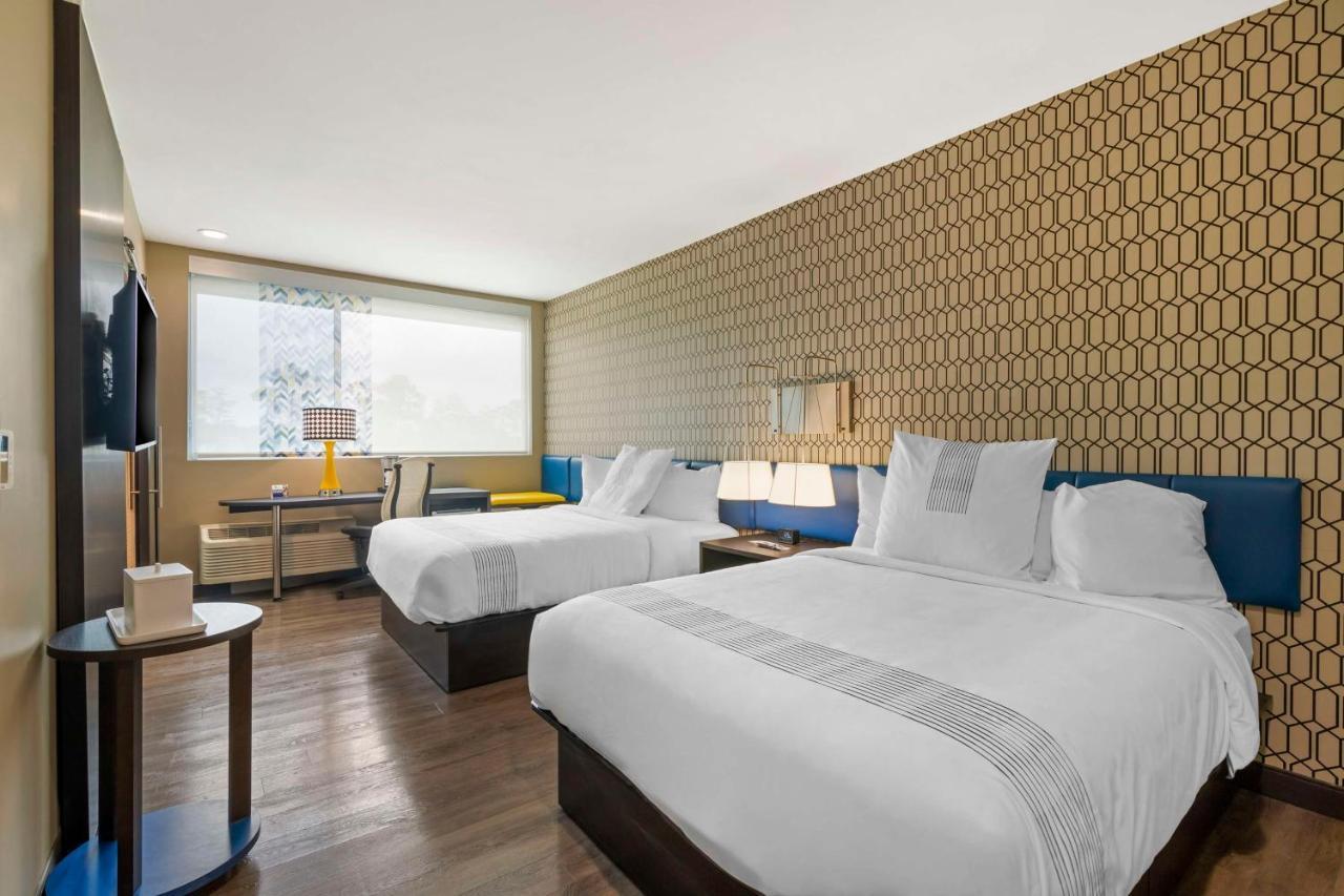 Queen Room with Two Queen Beds - Disability Access