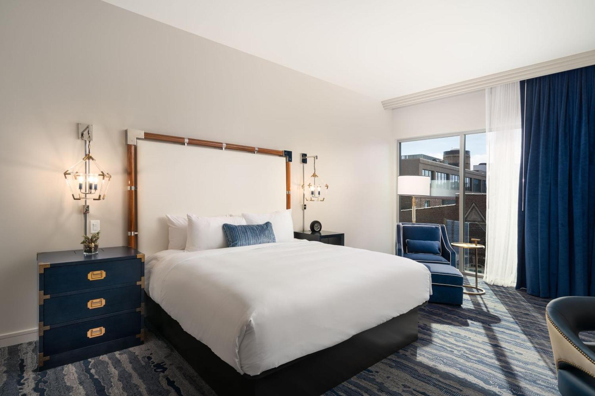 King Room with City View,1622908318:JPEG