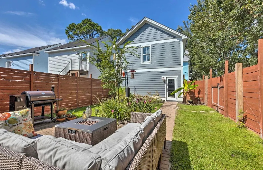 Updated Savannah Apartment - Walk To Forsyth Park!-1