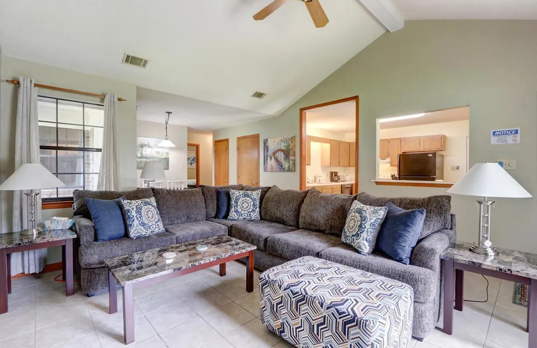 Pooler Travelers Retreat IV - Entire House --1