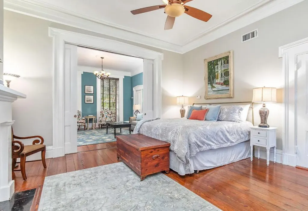 Southern Belle Parlor-1