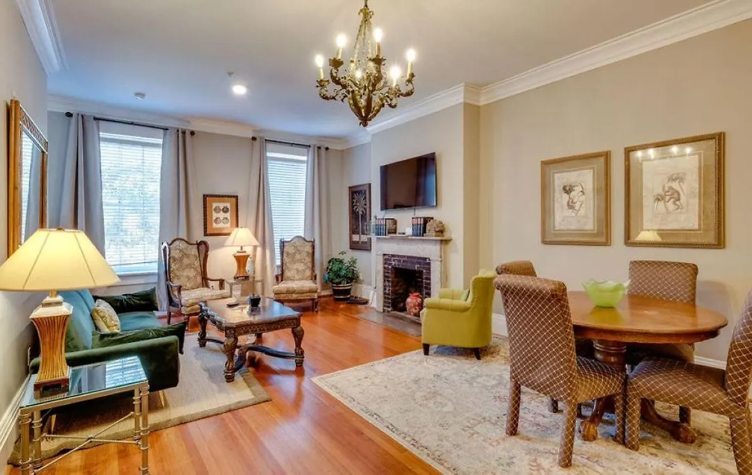 201 York #3 - Homey Downtown 2 Bedroom Steps From The River-1