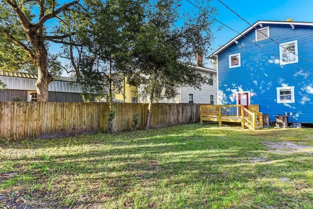 New! Charmingly Renovated House 5Min To Downtown-1