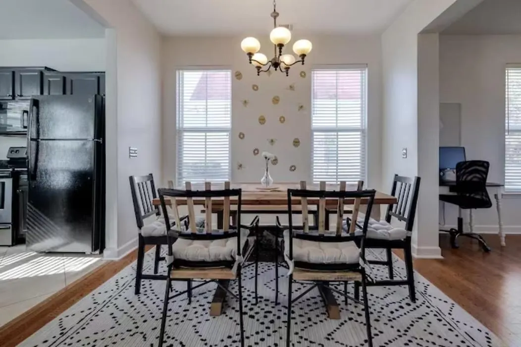 Honey, I'M Home Near Savannah - Seen On Hgtv-1