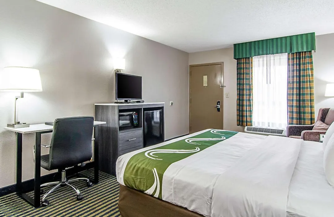 Quality Inn Savannah I-95-1