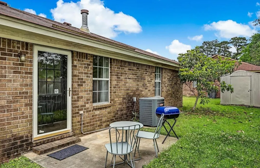 15 Mins To Hospital&Downtown Brandlewood Bungalow-1