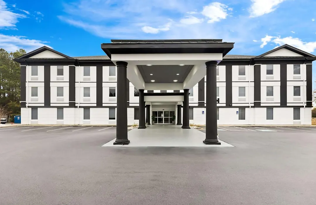 Sonesta Essential Savannah-1