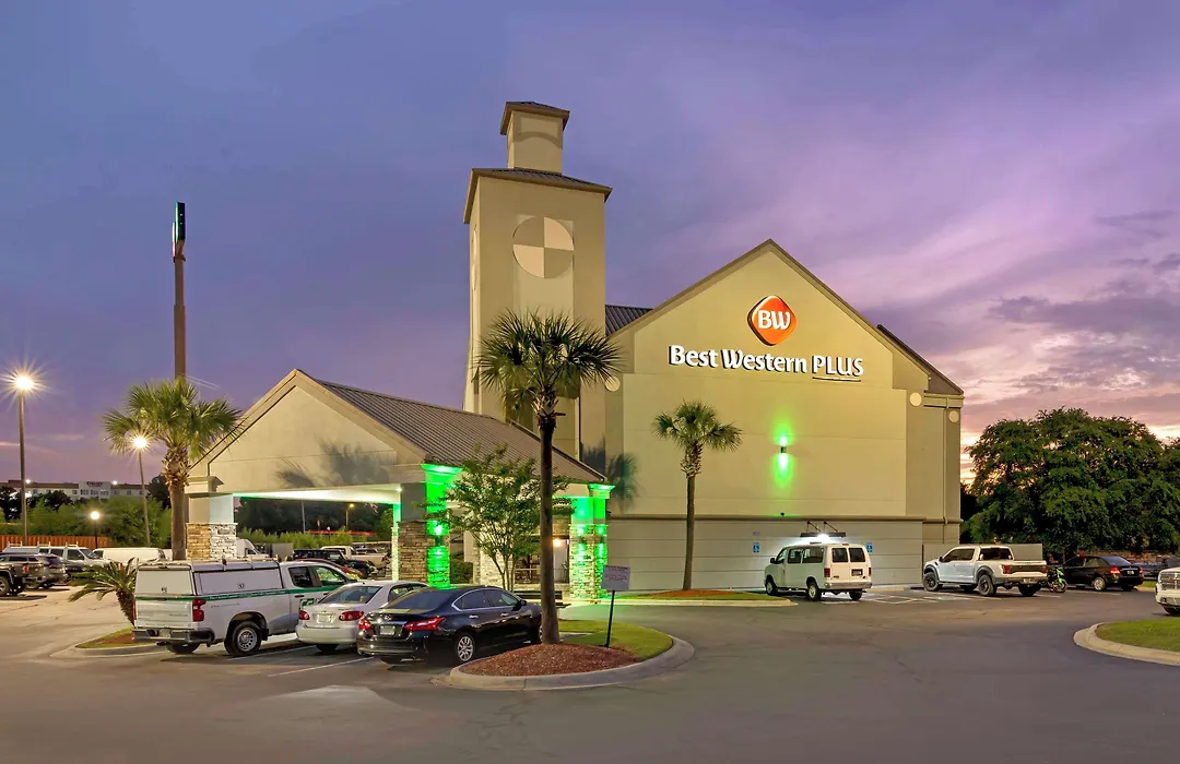 Best Western Plus Savannah Airport Inn&Suites-1