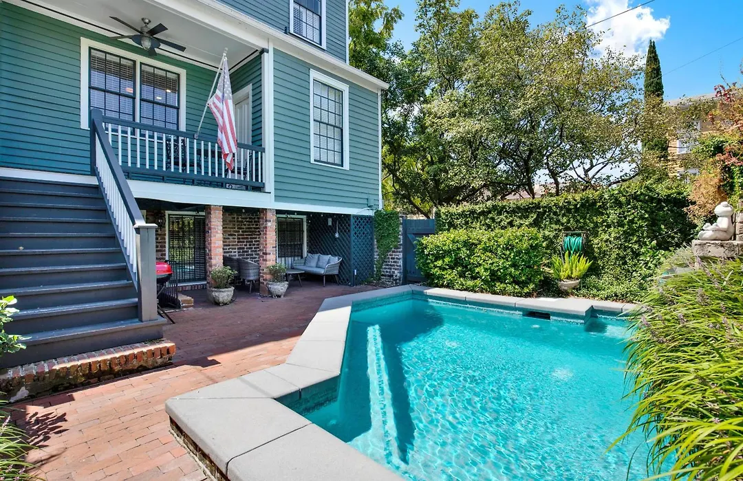 Mint Julep Estate-1