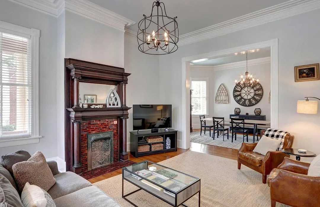 Parlor On Park-1