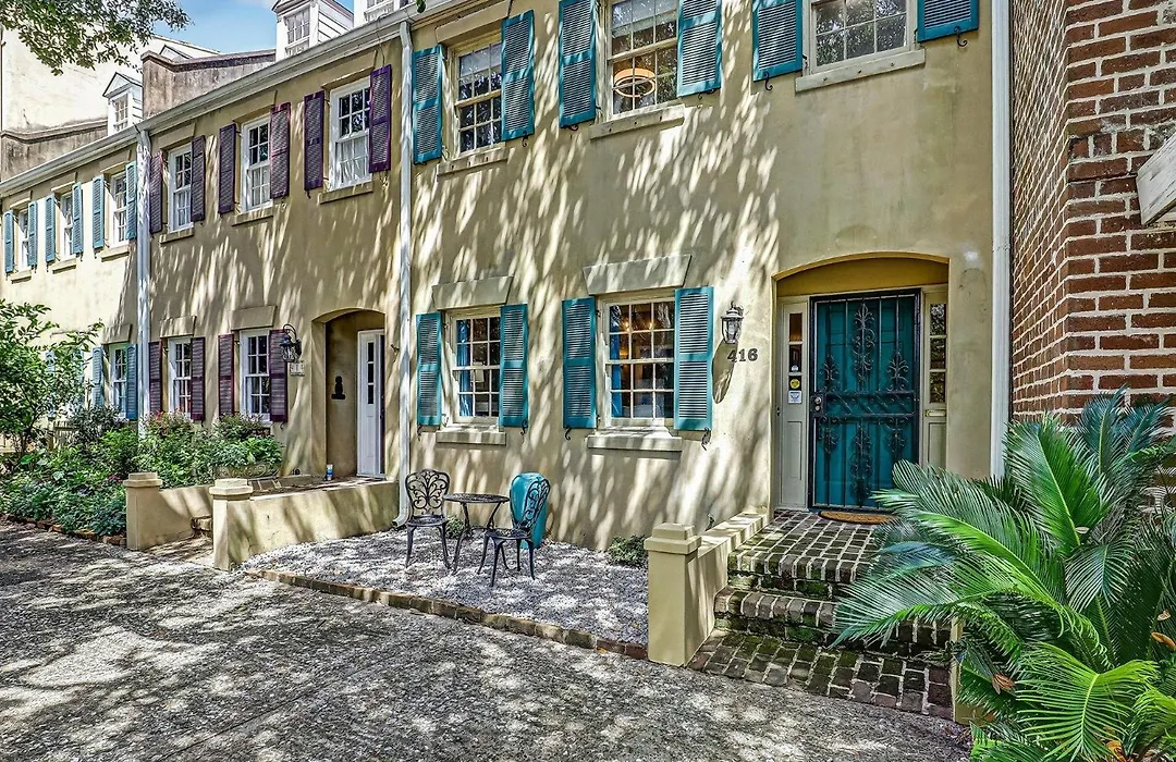 Savannah Charm-1