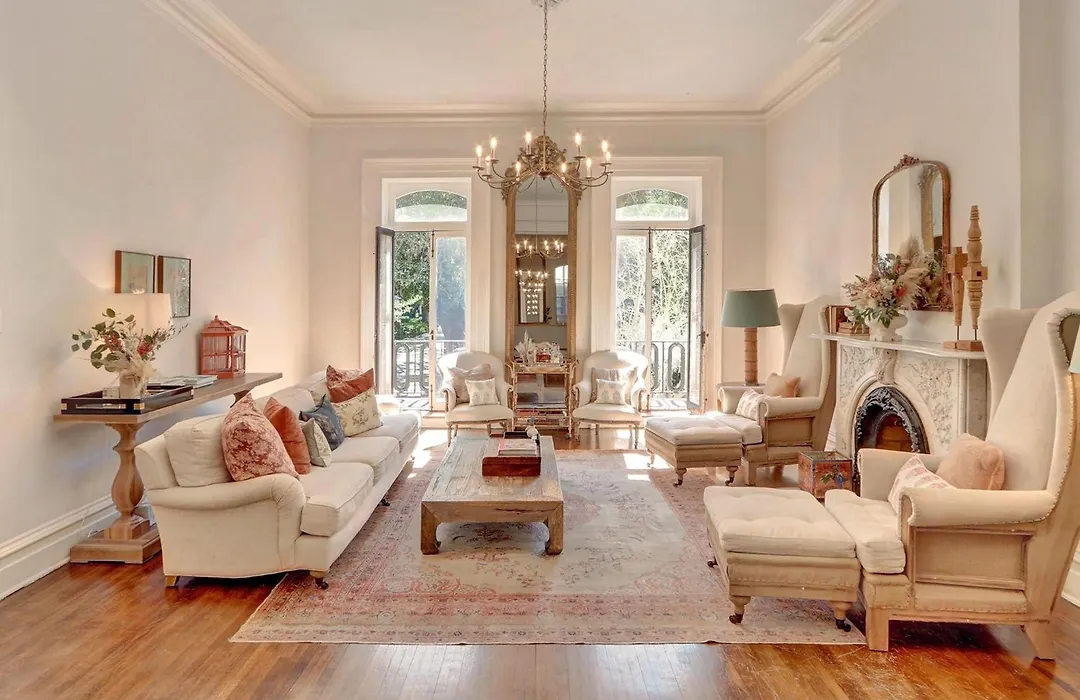Elsewhere On Madison Square Manor-1