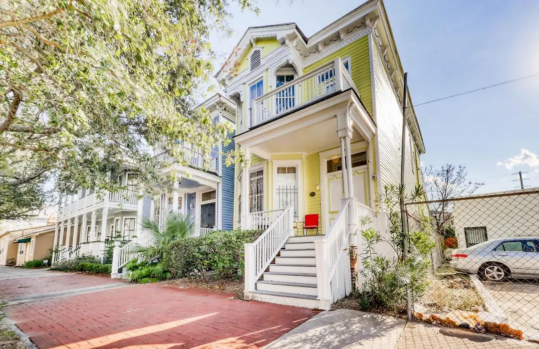 Savannah Sunny-1