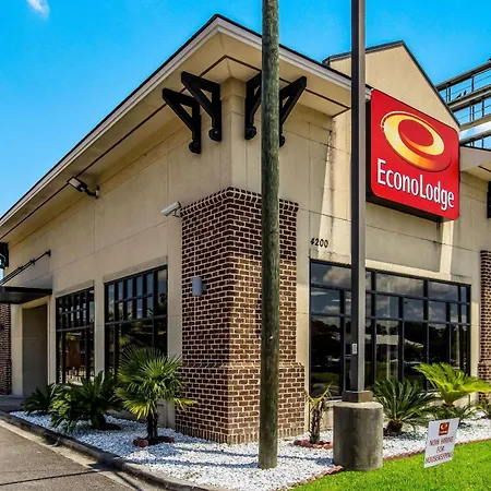 Econo Lodge Garden City - Savannah-3