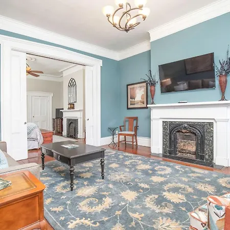 Southern Belle Parlor-3