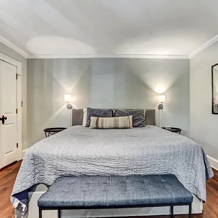 Corner Store Loft-3