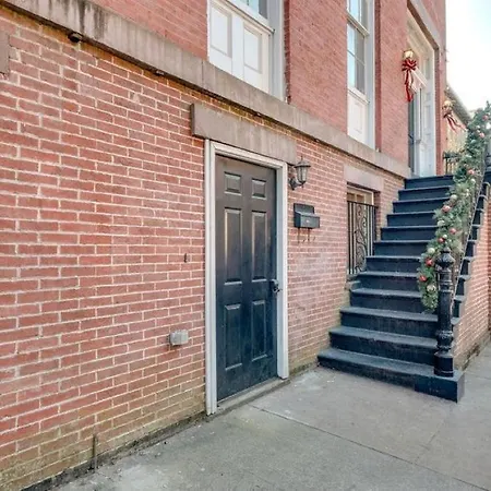 4 Bedroom Beauty Steps From The River-3