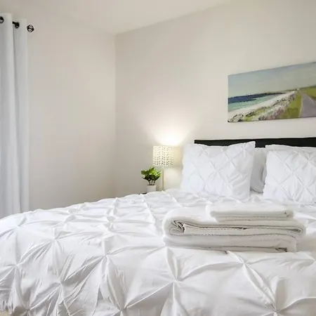 Near Historic District, 20 Minutes To Beach, Sav-2