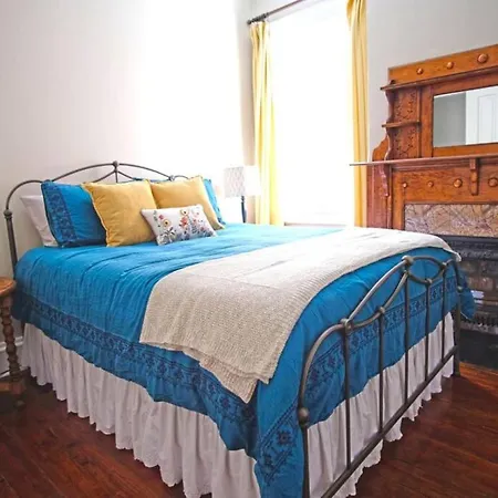 Chatham House - Historic 3 Bedroom On Chatham Square-2