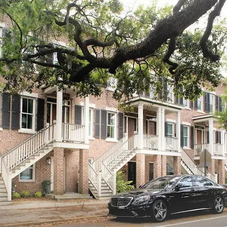 Magnolia Garden - Ground Level, Easy Parking-2
