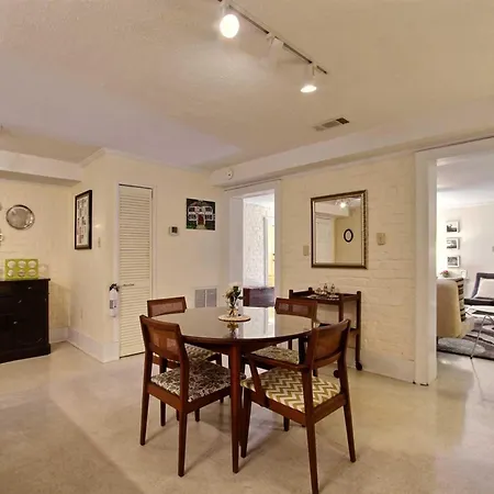 Hip Savannah Pad-3
