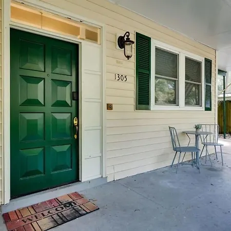 Halcyon Hangout-Mins To Downtown-Ping Pong-Pets-2
