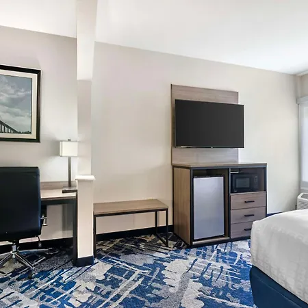 Best Western Plus Savannah Airport Inn&Suites-2