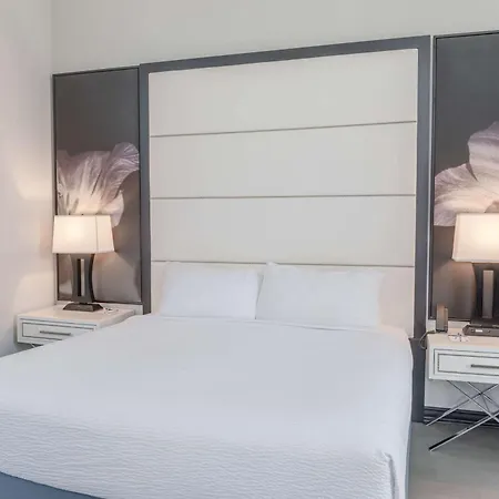 Tryp By Wyndham Savannah-3