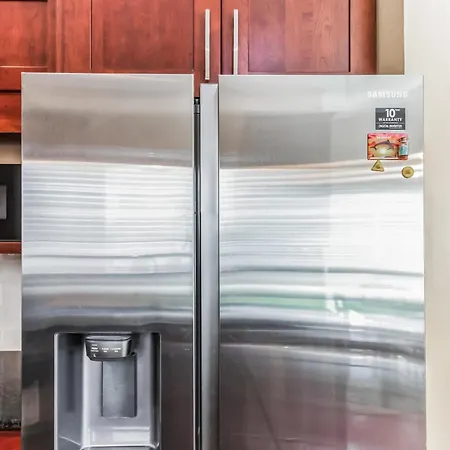Mins To Savannah-Peachy Pied-A-Terre-2