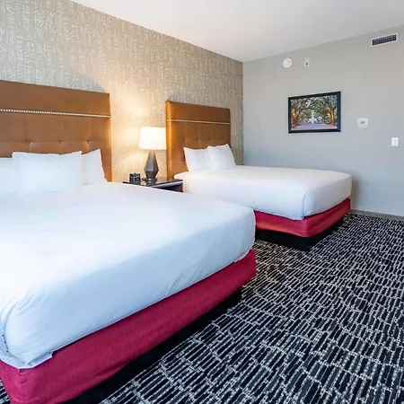 Drury Plaza Hotel Savannah Pooler-3