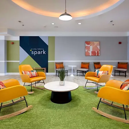 Spark By Hilton Savannah Airport-3
