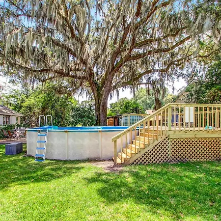 Apartment With Gazebo-Swanky Savannah Style-3