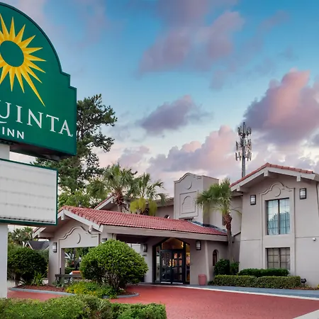 La Quinta Inn By Wyndham Savannah Midtown-3