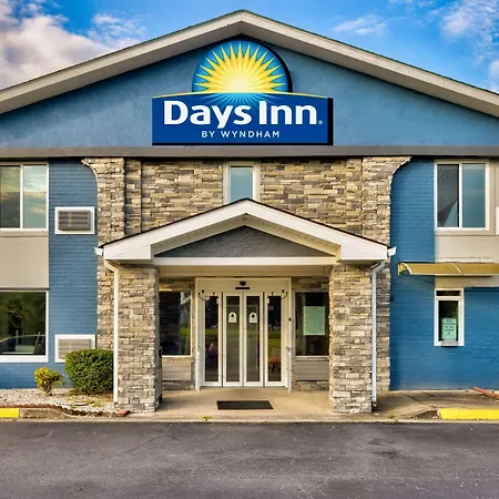 Days Inn By Wyndham Savannah Gateway I-95-3