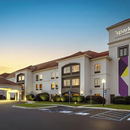Spark By Hilton Savannah Airport-2