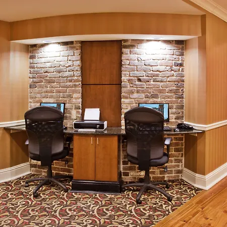 Holiday Inn Express Savannah - Historic District-2
