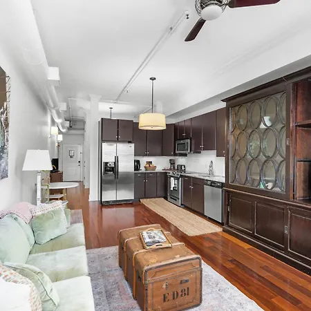 Knockout Loft- Near Plant Riverside-3