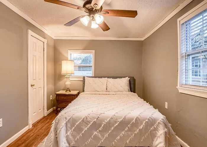 Jane'S Savannah Bungalow