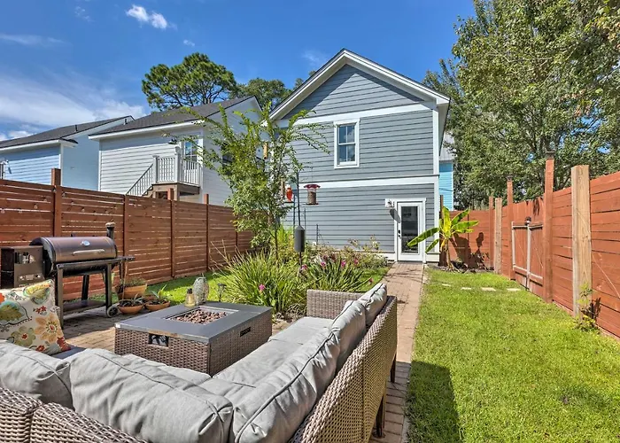 Updated Savannah Apartment - Walk To Forsyth Park!