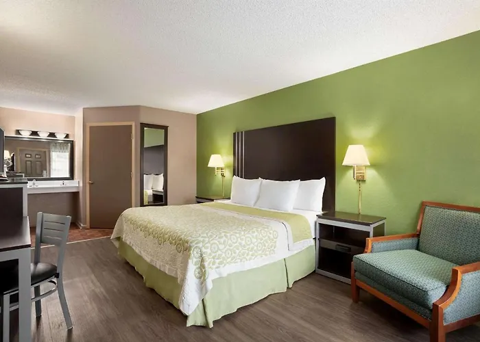 Days Inn By Wyndham Hardeeville/ I-95 State Line