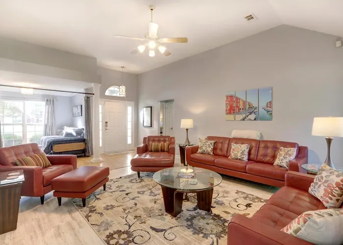 Pet friendly Pooler Travelers Retreat VI - Entire House - Villa Savannah
