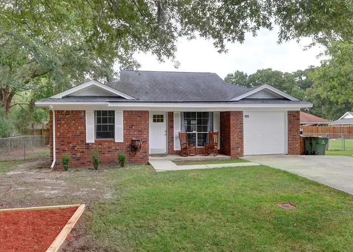 Pooler Travelers Retreat III - Entire House -