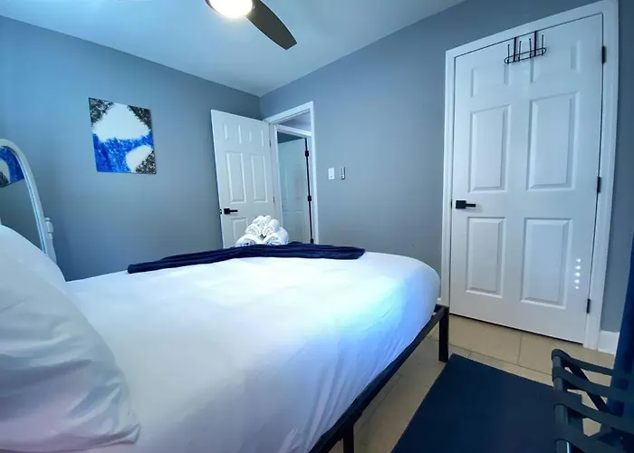 Seaport Eclectic Vibe W/King Bed Mins To Downtown