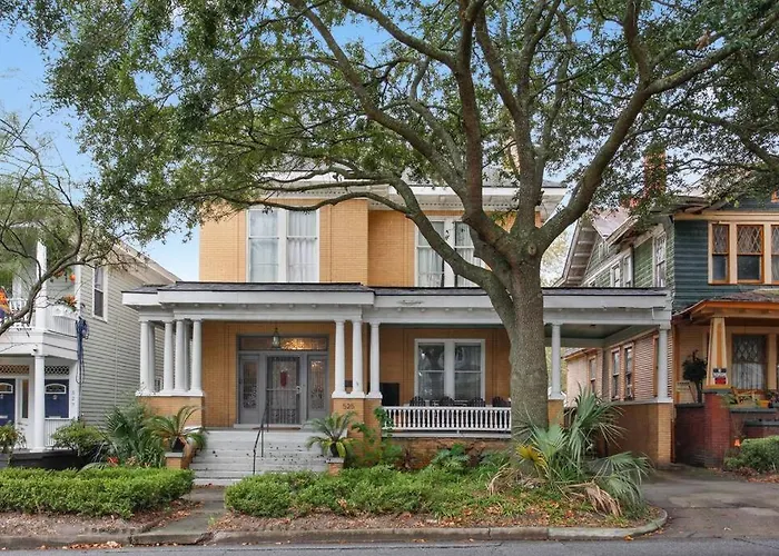 Big Yellow Brick House - Victorian District