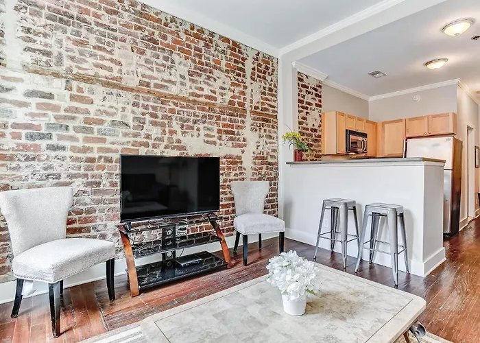 Bay Street Loft Unit 204 Apartment Savannah