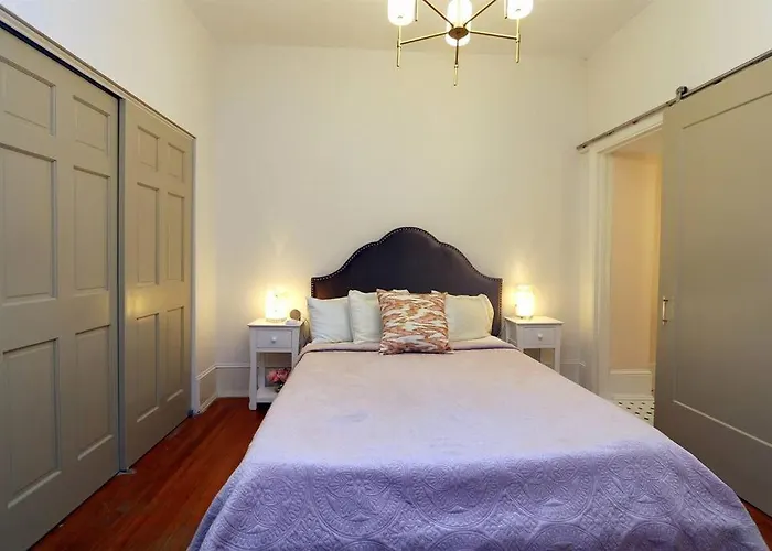 Queen Anne'S Condo