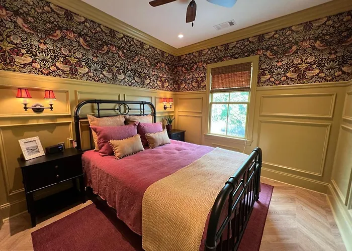 New Construction Cottage In Downtown Savannah Arts District