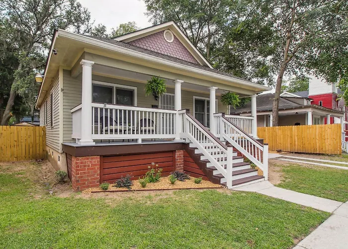 Savannah Home With Patio And Grill About 2 Mi To Downtown